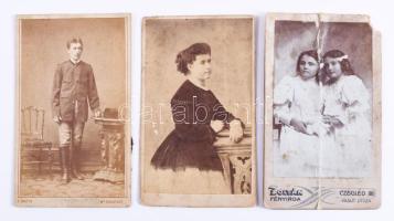 Vegyes keményhátú fotó tétel, sérülésekkel, 10,5×6,5 és 21×10,5 cm közötti méretekben