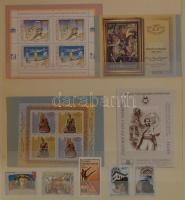 Magyar gyűjtemény 1850-től kb 2000-ig sok jobb kiadással, eleinte főleg bélyegzett, később főleg pos...