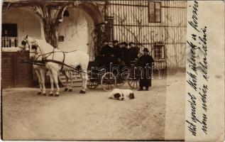1905 Malacka, Malaczka, Malacky; társaság lovaskocsival és kutyával / people with horse-drawn carriage and dog. photo (EK)