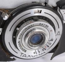 VEB Zeiss Ikon Taxona fényképezőgép, Novonar Anastigmat 3.5/35 objektívvel, kicsit elvált borítással