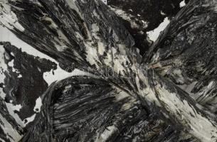 Wagner János (1936-2022): Gomolygás, 2016. Zománcfesték, vegyes technika, műanyag fólia, jelzett a h...