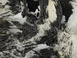 Wagner János (1936-2022): Gomolygás, 2016. Zománcfesték, vegyes technika, műanyag fólia, jelzett a h...