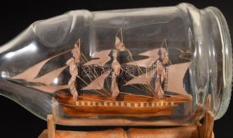 Türelemüveg állványom, 24x13 cm