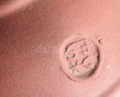 Sarkantyu Judit (1947- ): 3 darab figura. Jelzett, hibátlan, m: 26,5 cm alatt