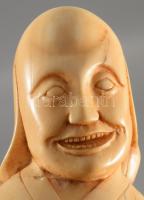 Keleti bölcs. Antik faragott elefántcsont szobor, cca 19. sz. vége, fa talapzaton, hibátlan (csont t...