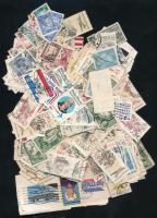 Néhány száz db légiposta bélyeg tasakban ömlesztve, egy része áztatni való