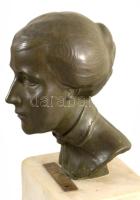 Lux Elek (1884-1941): Női büszt. Feltehetően ón vagy bronz, jelzett a talapzaton, m: 24,5 cm
