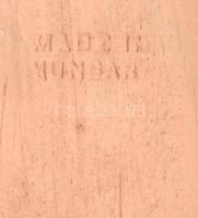 Komlós Kerámia Budapest gyermekfigurás könyvtámasz, jelzett, felületi sérüléssel, 15x15 cm