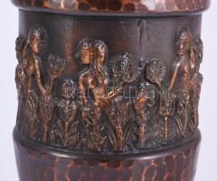 Iparművész réz váza, virágszedők jelenettel, m: 24 cm
