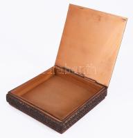 Mészáros jelzéssel, retró fém doboz, fabetéttel, 11,5x11,5 cm