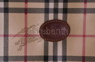 Burberry jelzésű táska, jó állapotban 26x46 cm