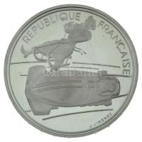 Franciaország 1990. 100Fr Ag "XVI. Téli Olimpia - Albertville 1992 - Bob" tanúsítvánnyal, kapszulában, dísztokban T:PP France 1990. 100 Francs Ag "16th Winter Olympics - Albertville 1992 - Bobsledding" with certificate, in capsule and display case C:PP Krause KM#981