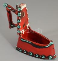 Mázas kerámia vasaló asztaldísz, 15x14 cm