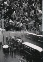 cca 1938 Escher Károly (1890-1966) budapesti fotóriporter és fotóművész felvételei (Teleki téri piac; Villamosok havazás idején), 2 db modern nagyítás jelzés nélkül, 15x21 cm