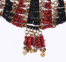 2 darab régi egyiptomi nyakék és hiányos fülbevaló pár