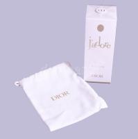 J'Adore - Christian Dior női parfüm, 50 ml, bontatlan csomagolásban, hozzá két papírtáska és egy szövet zacskó .