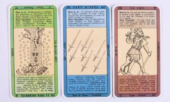 9 pakli kártya, közte bontatlanok