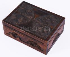 Faragott fa doboz, 10x15 cm