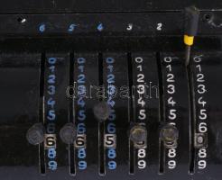 1932-1945 Brunsviga 10 mechanikus számológép, 18x23 cm