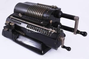 1935-1945 Original Odhner mechanikus számológép. Felirata: AKTIEBOLAGET / Original-Odhner / GOTEBORG...