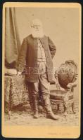 cca 1870 Férfiportré, keményhátú fotó Knebel Ferenc szombathelyi műterméből, 10,5×6,5 cm