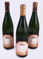 2006 Badacsonyi Muskotály, Badacsony Borászati Szövetkezet, Nemesgulács-Rizapuszta, 3 db bontatlan palack félédes fehérbor, pincében, szakszerűen tárolt, 12%, 0,75 l x3