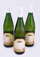 2004 Badacsonyi Olaszrizling, Badacsony Borászati Szövetkezet, Nemesgulács-Rizapuszta, 3 db bontatlan palack száraz fehérbor, pincében, szakszerűen tárolt, 12,5%, 0,75 l x3