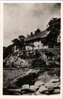 Budapest III. Pálvölgyi cseppkőbarlang, Clubház. Pannonia Turista Egyesület Barlangkutató szakosztálya kiadása. Foto Schmitz