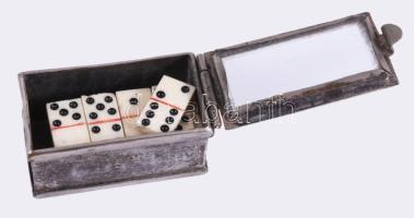 Miniatűr domino szett, üvegezett fém tartóban, 4x2 cm