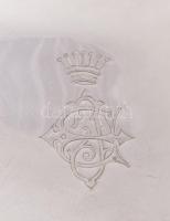 Ezüst (Ag) lábas, monogramos és bárói koronás díszítéssel, jelzett, d: 18 cm, nettó 671g
