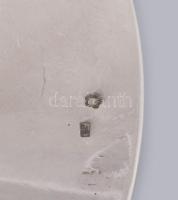 Ezüst (Ag) lábas, monogramos és bárói koronás díszítéssel, jelzett, d: 18 cm, nettó 671g