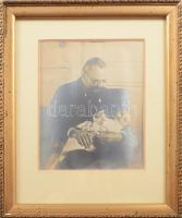 1916 gróf Tisza István (1886-1918) miniszterelnök legkisebb unokájával Tisza Jolánnal (1916-1998). T...