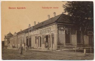 1911 Gyorok, Ghioroc; Nádasdy tér, Eichner Adolf és Fia üzlete. W.L. 3094-3082. / square, shop (gyűrődés / crease)