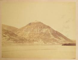 cca 1900-1910 Kahlenberg bei Wien, nagyméretű fotó kartonon, kissé foltos, 20x26 cm, teljes méret: 33x46 cm