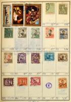 Kb 4.000 db bélyeg 6 db régi cserefüzetben, benne Ausztrália, Europa CEPT, Irán, francia gyarmatok stb.