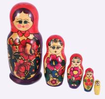 4 részes matrjoska baba szett, m: 19 cm alatt