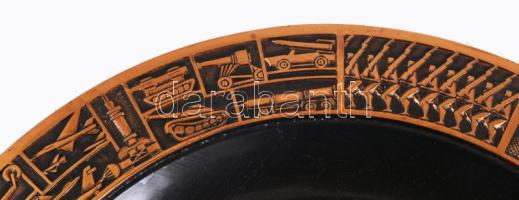 1985 Réz dísztál Beviz Tibor ezredes elvtársnak a HM Titkárság személyi állományától, d: 37 cm