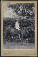 cca 1905 Gyerek lóháton, keményhátú fotó Mai Miksa budapesti műterméből, 16,5×10,5 cm