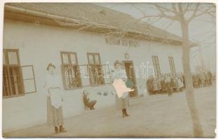 1918 Hajta (Jászberény), Római katolikus népiskola. photo (felszíni sérülés / surface damage)