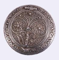 Filigrán ezüst (Ag) pudrié, d: 7 cm, bruttó 72g