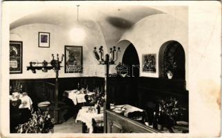 1950 Debrecen, Páll söröző, Magyar szoba, belső. Aszmann fotó (EK)