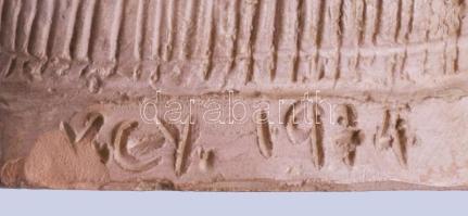 1974 BGY monogrammal Kötögető lány, lepattanással, m: 20 cm