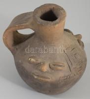 Arcmintás kerámia flaska, azonosítatlan korú, m:12 cm