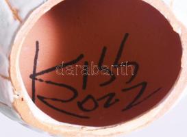 Kiss Roóz Ilona (1920-2010):Lány, virágcsokorral, Mázas kerámia szobor. Kézzel festett, jelzett, hib...