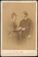 cca 1880 Báró Rauch Pál (1865-1933) Horvát-Szlavon-Dalmátország bánja és felesége, keményhátú fotó O...