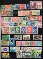 Sok klasszikus és későbbi pecsételt bélyeg (sorok is), összesen 1.573 db bélyeg 11 berakólapon angol 190 db spanyol 208 db belga 233 db luxemburgi 29 db holland 334 db svéd 123 db finn 144 db francia 245 db egyéb 67 db