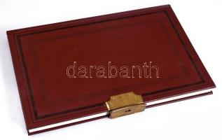 Arany János Kapcsos Könyve. Bp., 1982, Akadémiai Kiadó. Hasonmás kiadás. Kiadói műbőr-kötés, réz kap...