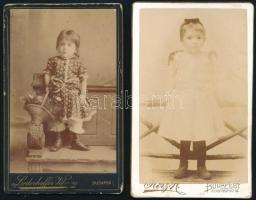 cca 1880 Kislányportrék, 2 db keményhátú fotó Herz Henrik é s Liederhoffer Vilmos budapesti műterméből, 10,5×6,5 cm