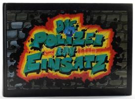 Michael Hendrich - Peter Lenz: Die Polizei im Einsatz. Eine Polizeichronik der anderen Art. Graz, 1997, Exekutiv. Színes karikatúrákkal. Német nyelven. Kiadói kartonált papírkötés.