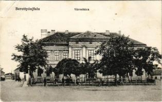 1914 Berettyóújfalu, Városháza. Grosz Sándor kiadása (EB)